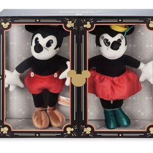 NWT Limited Release Disney Parks 90th Anniversary Mickey and Minnie Plush Set